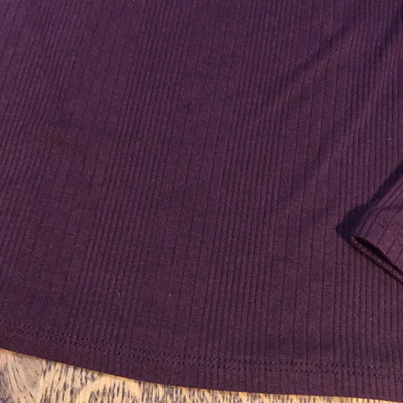 F21 Ribbed Crop Top - Picture 3 of 3